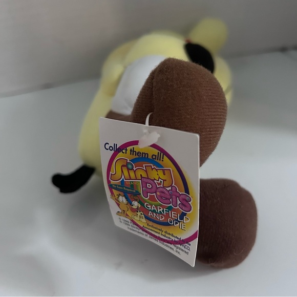 Nanco Slinky Pets Odie Garfield Dog 17" (stretched) Plush Soft Toy - Picture 2 of 5